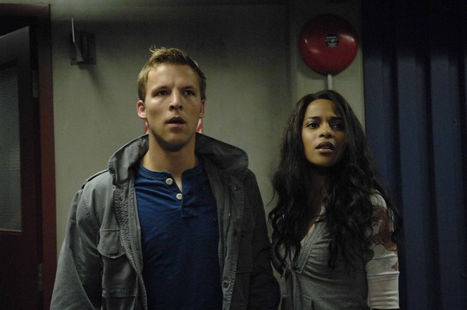The 4400 - No Exit - Photos - Chad Faust, Megalyn Echikunwoke