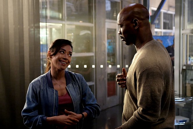 Lucifer - They're Back Again, Aren't They? - Photos - Aimee Garcia, D.B. Woodside