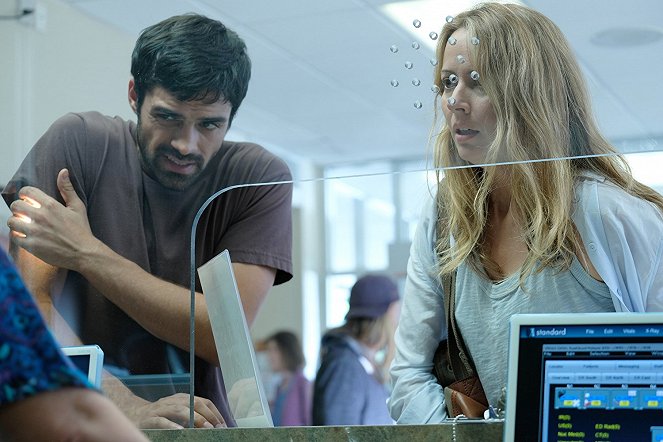 The Gifted - rX - Filmfotos - Sean Teale, Amy Acker