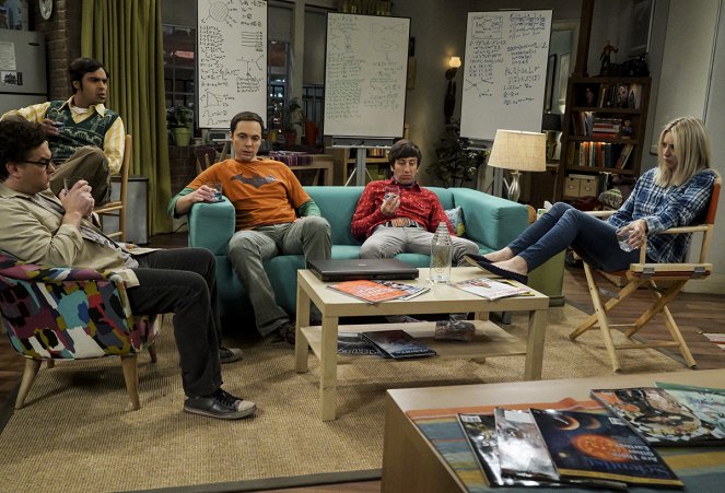 The Big Bang Theory - Das Romulaner-Getränk - Filmfotos - Johnny Galecki, Kunal Nayyar, Jim Parsons, Simon Helberg, Kaley Cuoco