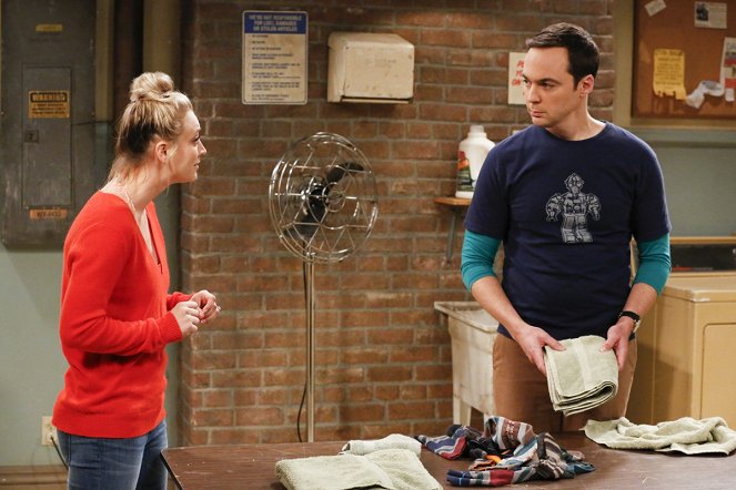 The Big Bang Theory - Season 11 - The Relaxation Integration - Photos - Kaley Cuoco, Jim Parsons
