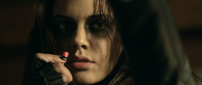 Kiss of Vengeance - De la película - Angélica Celaya