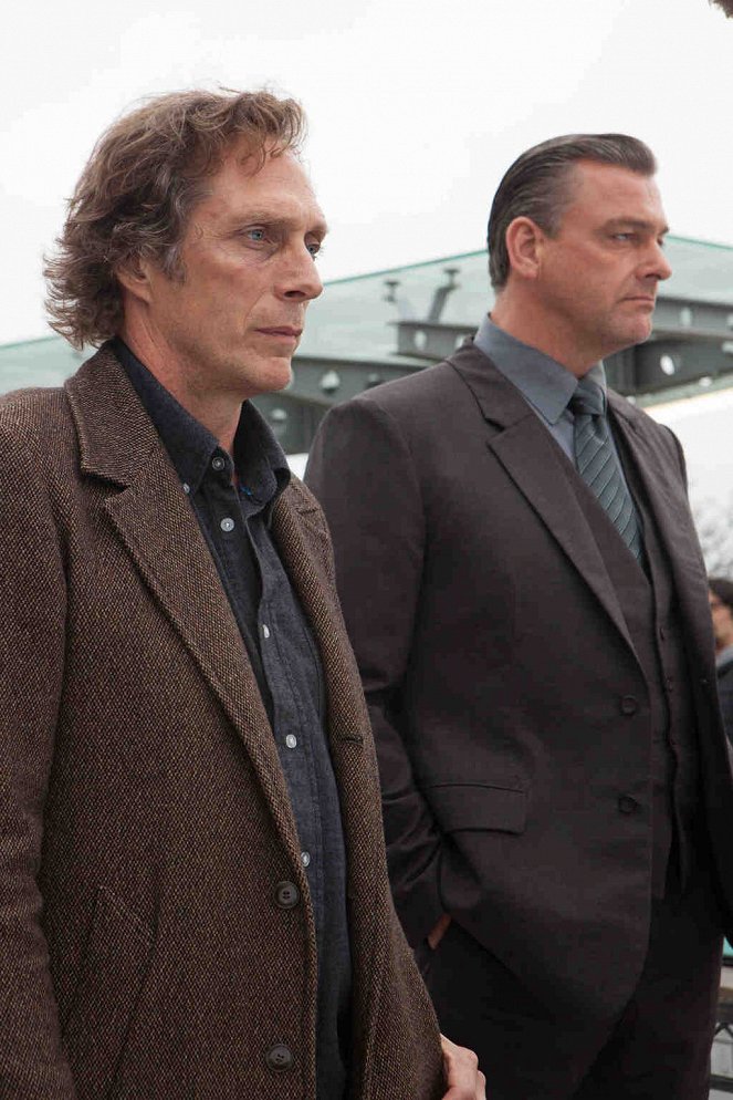 Crossing Lines - The Rescue - Photos - William Fichtner, Ray Stevenson