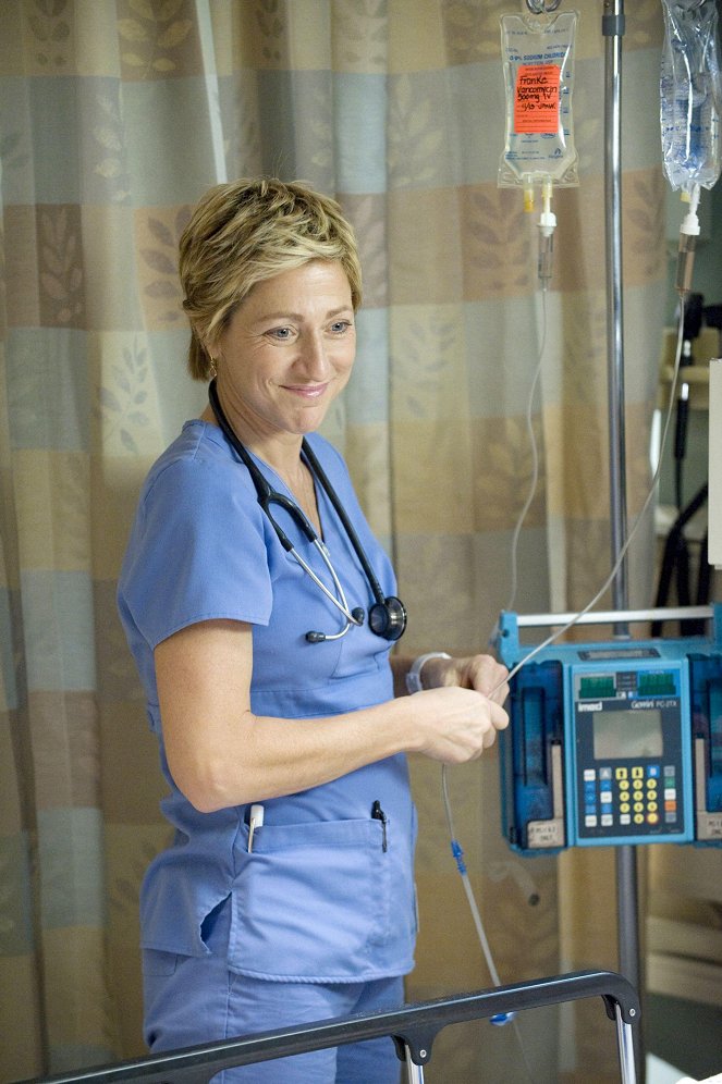 Nurse Jackie - Season 2 - Aufbruch - Filmfotos - Edie Falco