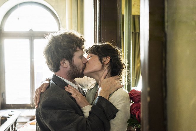 A szerelem története - Filmfotók - Mark Rendall, Gemma Arterton