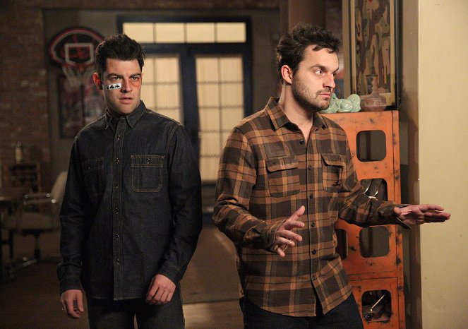 New Girl - A Chill Day In - Photos - Max Greenfield, Jake Johnson