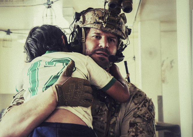 SEAL Team - Other Lives - Photos - David Boreanaz