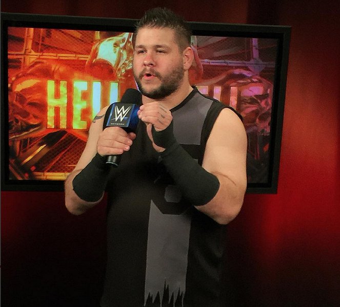 WWE Hell in a Cell - Dreharbeiten - Kevin Steen