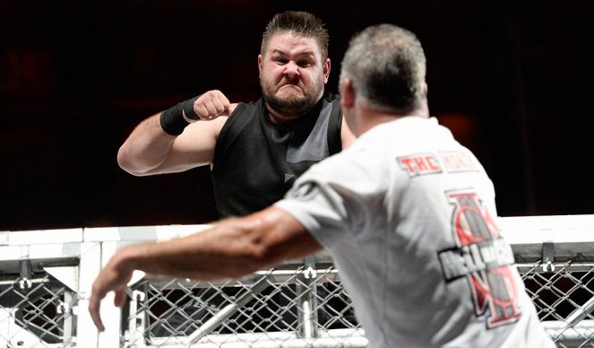 WWE Hell in a Cell - Van film - Kevin Steen