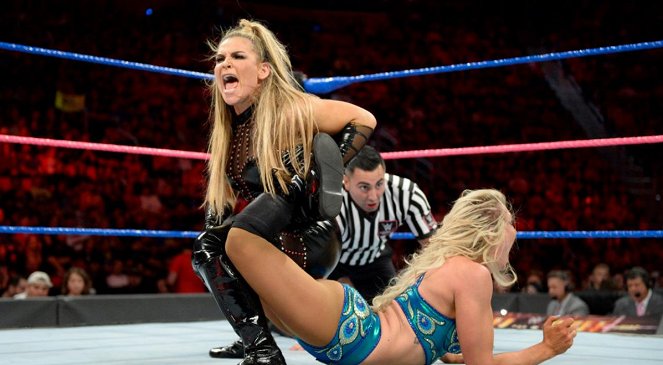 WWE Hell in a Cell - Filmfotók - Natalie Neidhart