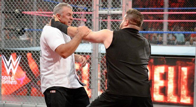 WWE Hell in a Cell - Z filmu - Shane McMahon