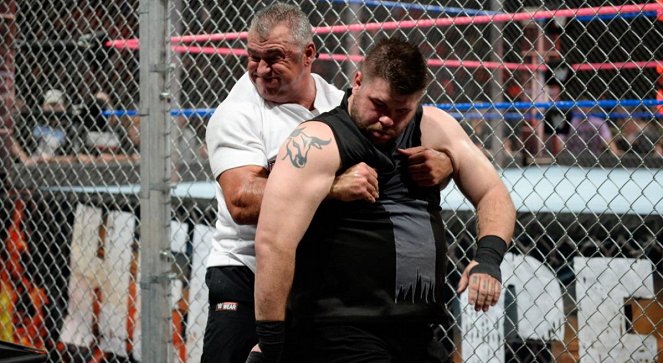 WWE Hell in a Cell - Photos - Shane McMahon, Kevin Steen