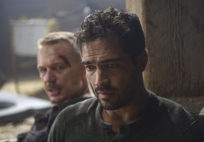 The Exorcist - Safe as Houses - Photos - Alfonso Herrera