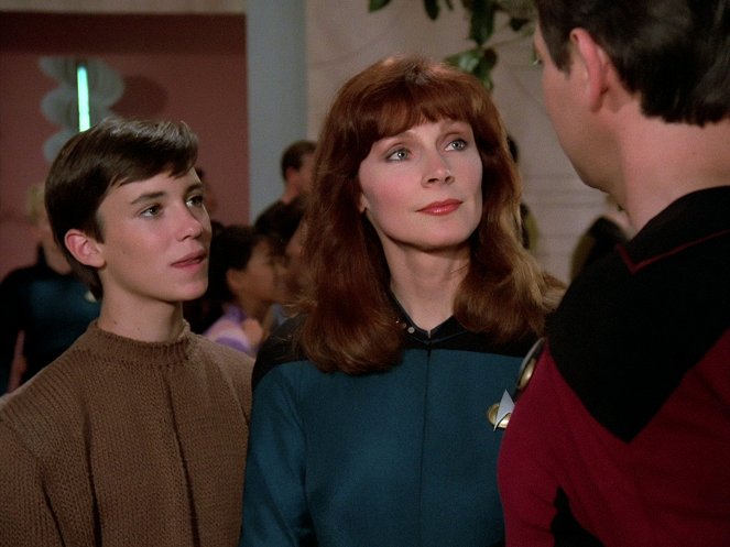 Star Trek: Nová generácia - Střetnutí na Farpointu - Z filmu - Wil Wheaton, Denise Crosby