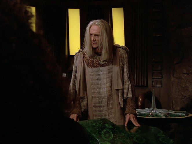Star Trek: Następne pokolenie - Spotkanie w Farpoint - Z filmu - Michael Bell
