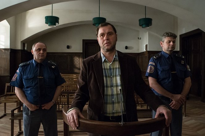 The Life and Time of Judge A.K. - Season 2 - Policejní svět - Photos - Petr Halberstadt