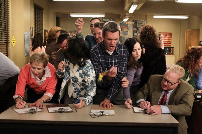 The Middle - The Telling - Photos - Neil Flynn
