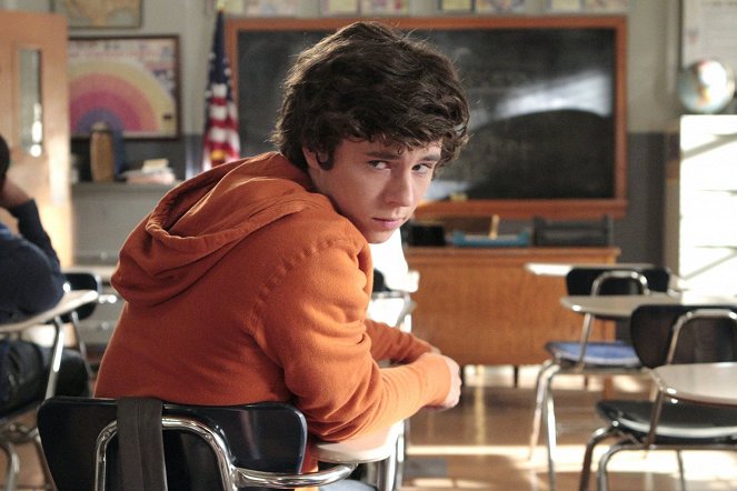 The Middle - Bunny Therapy - Van film - Charlie McDermott