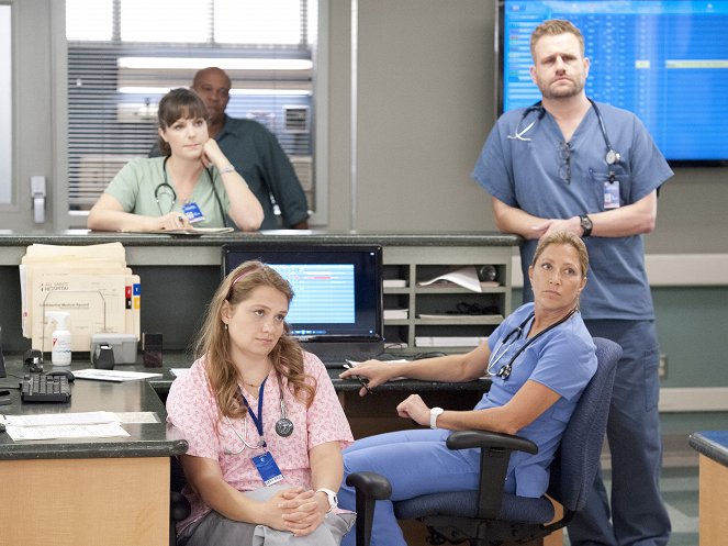 Nurse Jackie - Season 6 - Pillerin pyöritystä - Kuvat elokuvasta - Merritt Wever, Edie Falco