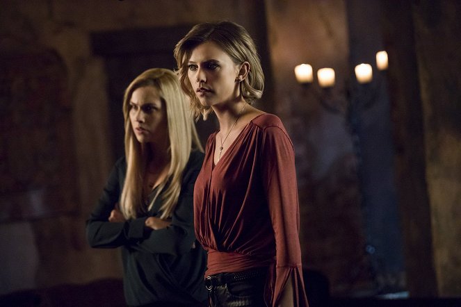 The Originals - The Feast of All Sinners - Van film - Claire Holt, Riley Voelkel