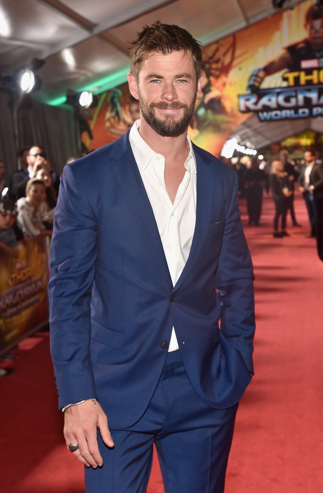 Thor: Ragnarök - Tapahtumista - The World Premiere of Marvel Studios' "Thor: Ragnarok" at the El Capitan Theatre on October 10, 2017 in Hollywood, California - Chris Hemsworth