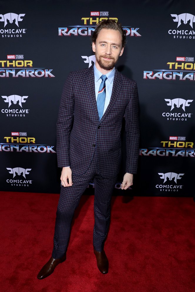 Thor: Ragnarok - Z imprez - The World Premiere of Marvel Studios' "Thor: Ragnarok" at the El Capitan Theatre on October 10, 2017 in Hollywood, California - Tom Hiddleston