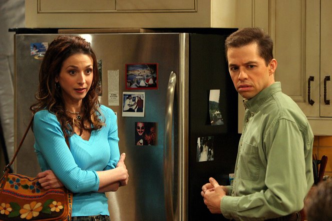Two and a Half Men - That Was Saliva, Alan - Photos - Marin Hinkle, Jon Cryer