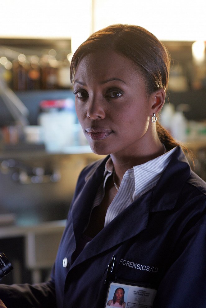 CSI: Crime Scene Investigation - Swap Meet - Photos - Aisha Tyler