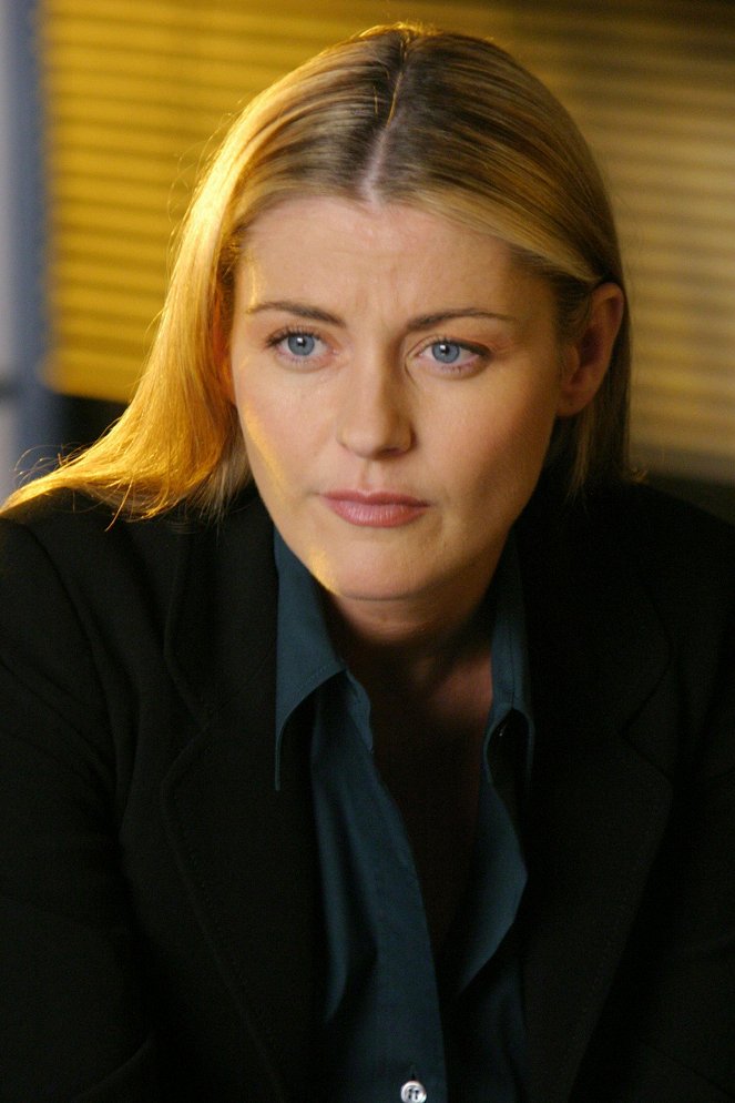 Les Experts - Formalities - Film - Louise Lombard