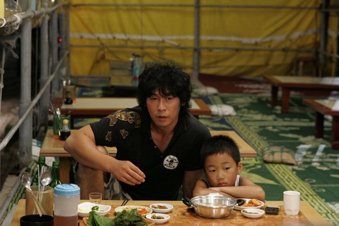 Tsunami - Z filmu - Kjong-gu Sol, Bo-geun Cheon