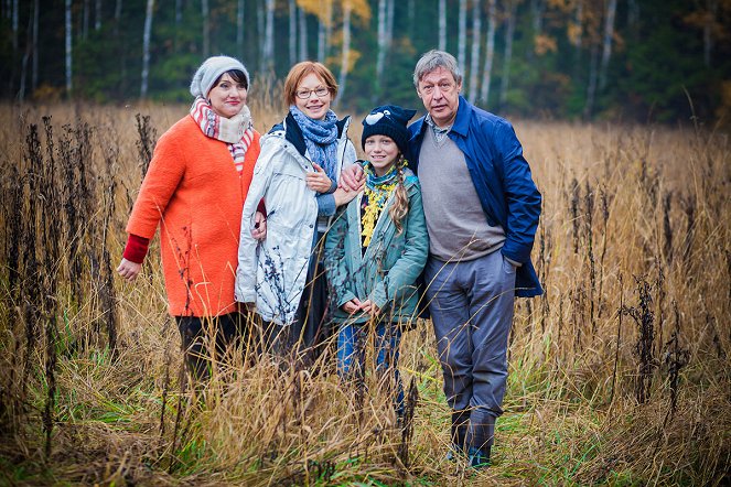 Novaja žena - Z nakrúcania - Inga Strelkova-Oboldina, Aljona Babenko, Alina Babak, Michail Jefremov