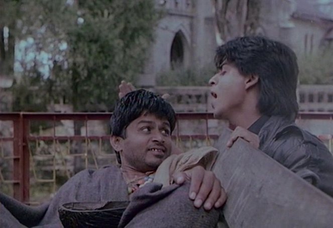 Maya - Z filmu - Raghuvir Yadav, Shahrukh Khan