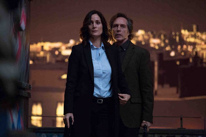 Crossing Lines - Season 2 - The Homecoming - Photos - Carrie-Anne Moss, William Fichtner