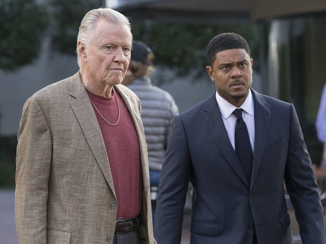 Ray Donovan - Szczęściarz - Z filmu - Jon Voight, Pooch Hall