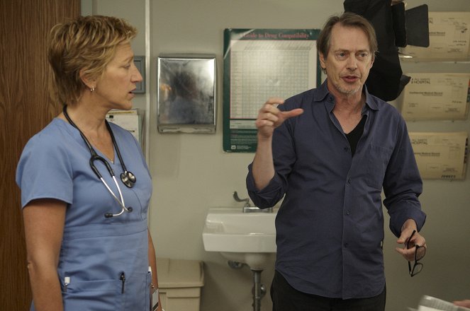 Nurse Jackie - Season 3 - Game On - Photos - Edie Falco, Steve Buscemi