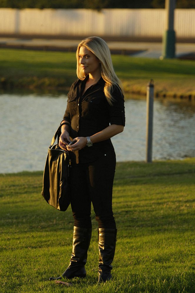 CSI: Miami - And They're Offed - Do filme - Emily Procter