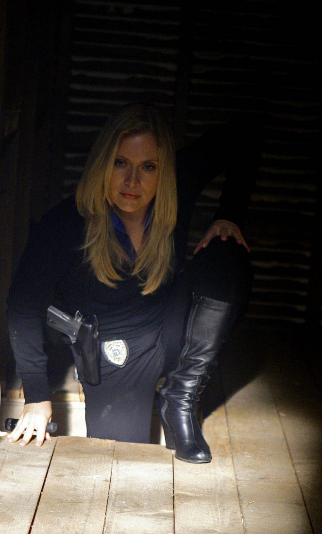 Les Experts : Miami - Smoke Gets in Your CSI's - Film - Emily Procter