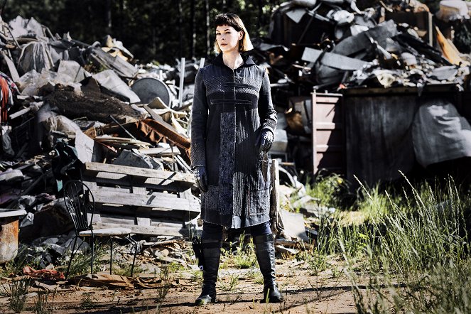 The Walking Dead - Season 8 - Promo - Pollyanna McIntosh