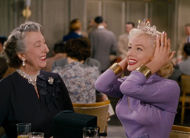 Gentlemen Prefer Blondes - Do filme - Norma Varden, Marilyn Monroe