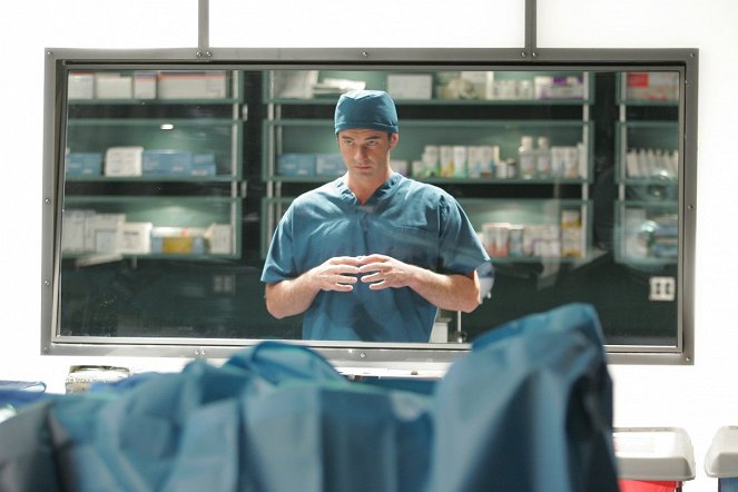 Plastická chirurgie s. r. o. - Série 2 - Z filmu - Julian McMahon