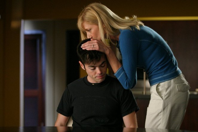 Nip/Tuck - Season 2 - Do filme - John Hensley, Joely Richardson