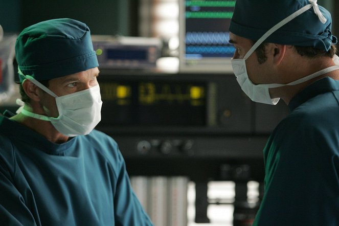 Plastická chirurgie s. r. o. - Série 2 - Z filmu - Dylan Walsh