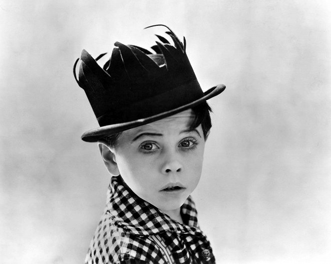 Moguls & Movie Stars: A History of Hollywood - Brother, Can You Spare a Dream?: 1929–1941 - De la película