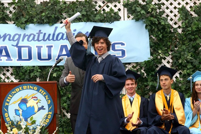 The Middle - The Graduation - Film - Charlie McDermott