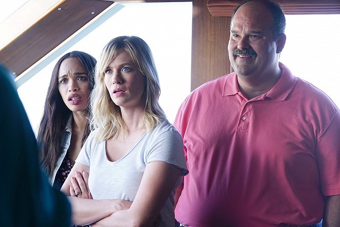 The Last Man on Earth - Skeleton Crew - Photos - Cleopatra Coleman, Kristen Wiig, Mel Rodriguez