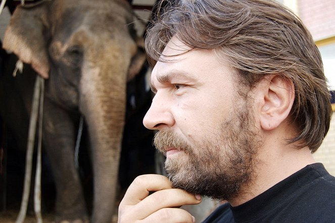 The Elephant - Making of - Sergey Shnurov