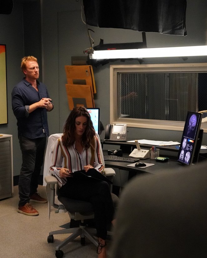 Grey's Anatomy - Season 14 - Ce qui ne tue pas… - Tournage - Kevin McKidd, Stefania Spampinato