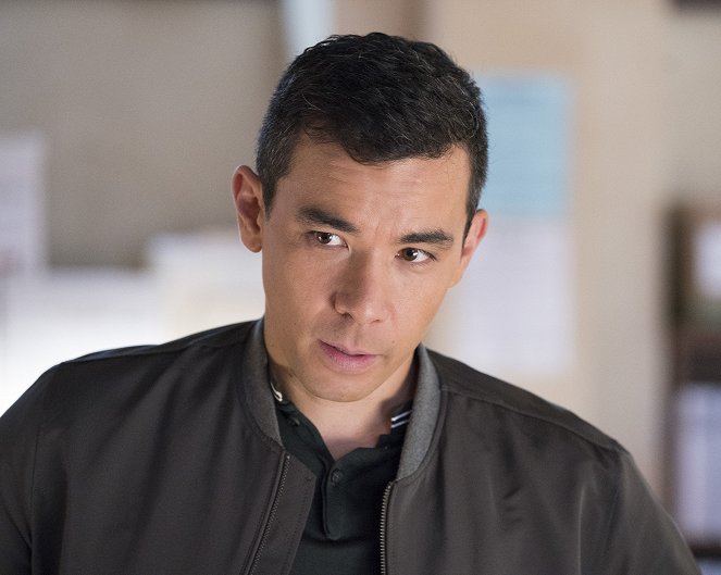 How to Get Away with Murder - Season 4 - It's for the Greater Good - Photos - Conrad Ricamora