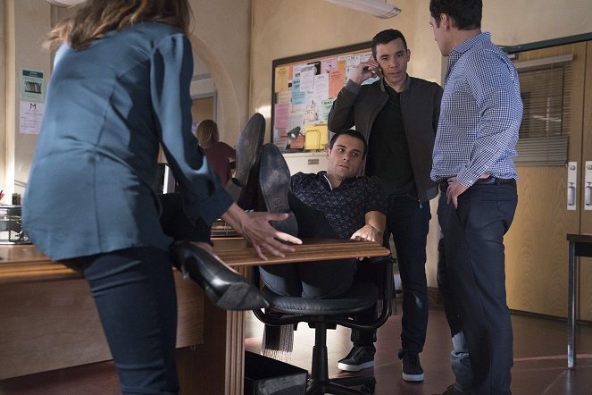 How to Get Away with Murder - Season 4 - It's for the Greater Good - Photos - Jack Falahee, Conrad Ricamora