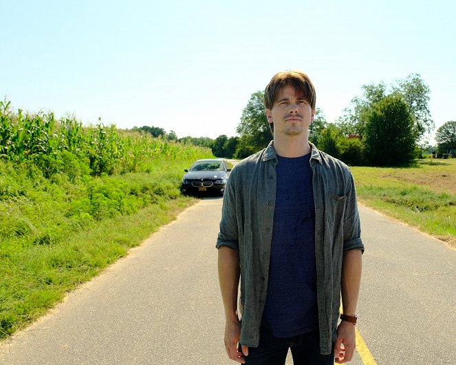 Kevin (Probably) Saves the World - Pilot - Film - Jason Ritter